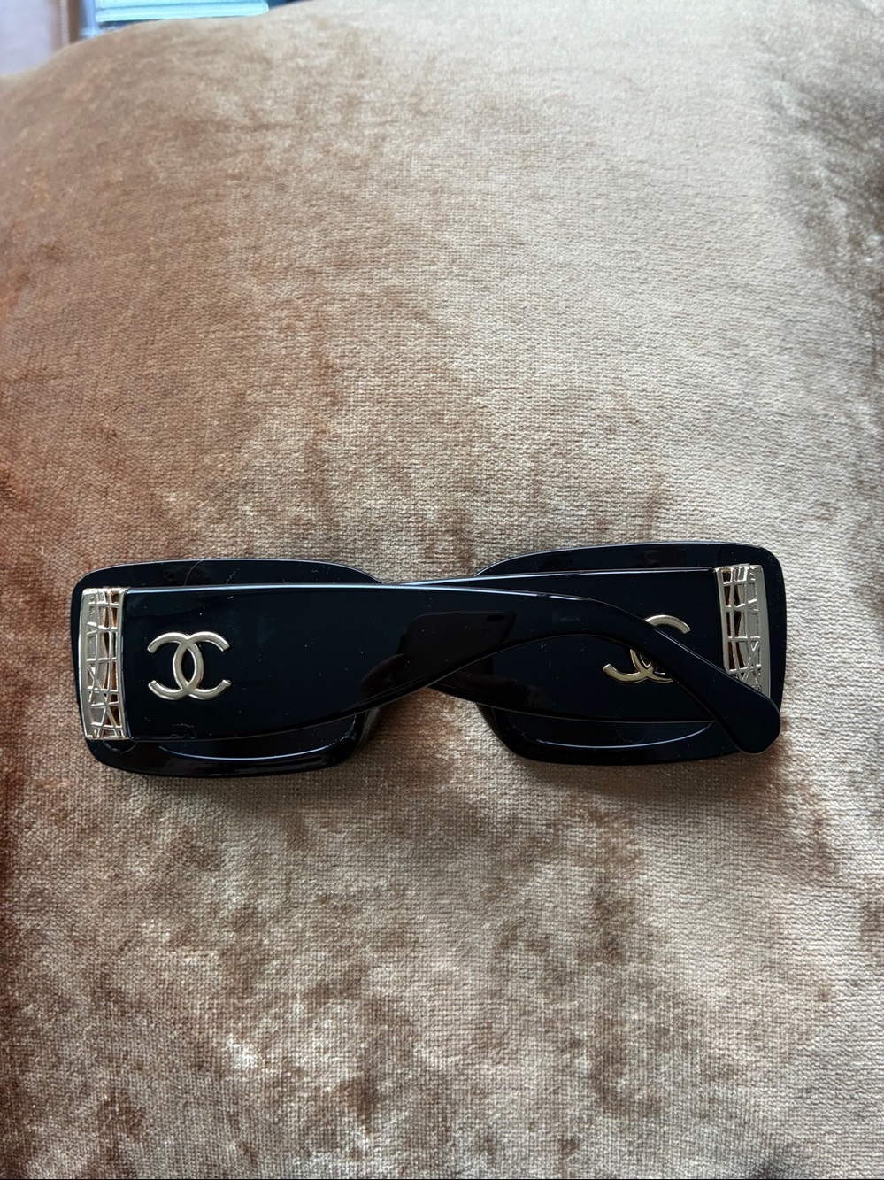 CC Designer sunglasses - Picture 6 of 7